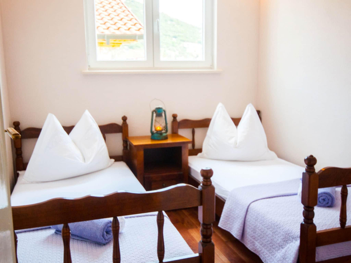 Bedroom 3, Holiday Bliss in Peracko Blato, Ploče