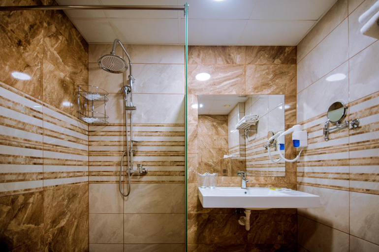 Bathroom 4, Paradise Beach, Nesebar
