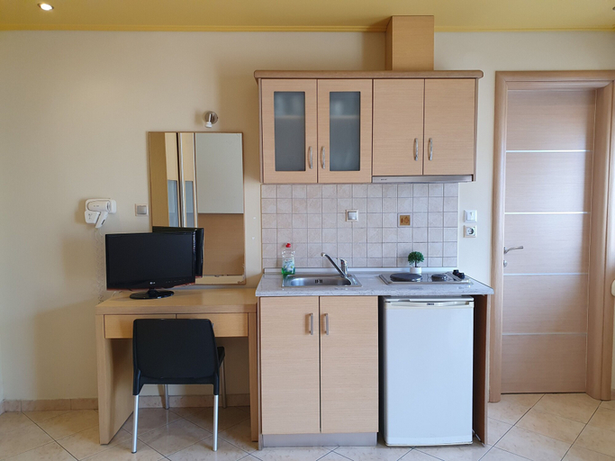 Others 5, SeaView studios, East Macedonia and Thrace