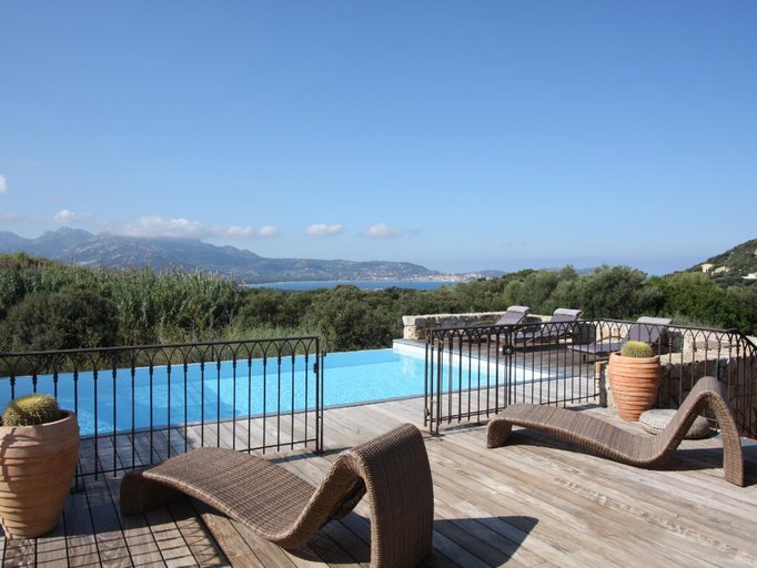 Others 5, Clos des Oliviers, Haute-Corse
