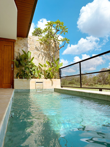 Swimming Pool 6