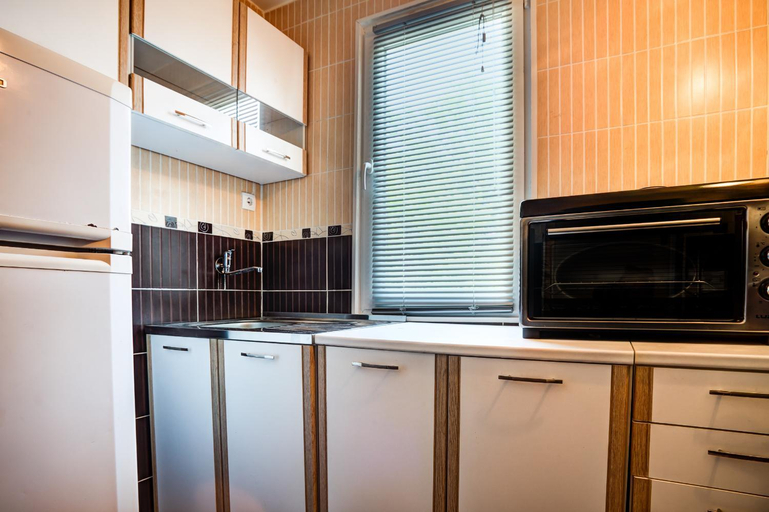 Kitchen 4, Stojkovic Family Apartments