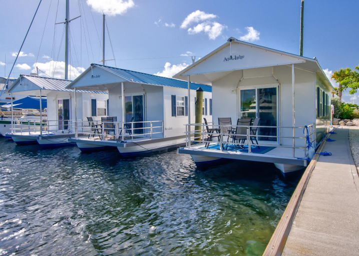Aqua Lodges at Coconut Cay Rv and Marina, Monroe