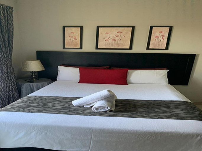 Bedroom 2, Bay Sun Lodge, Uthungulu