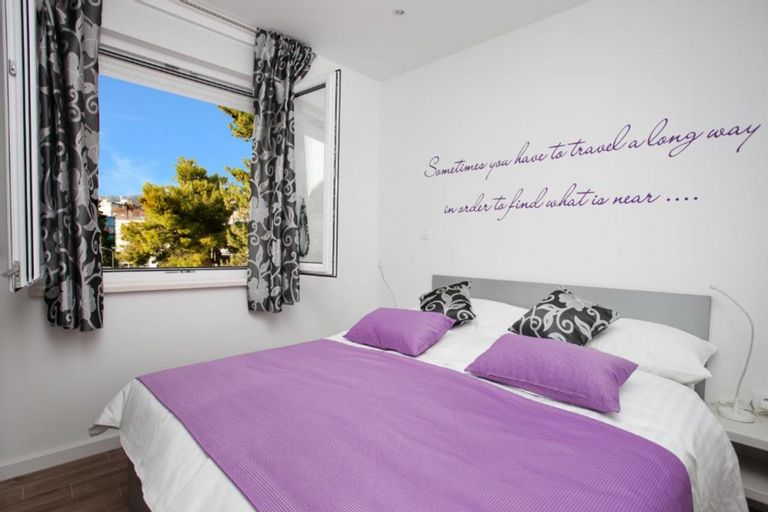 Bedroom 2, Apartments 4 You Split, Split