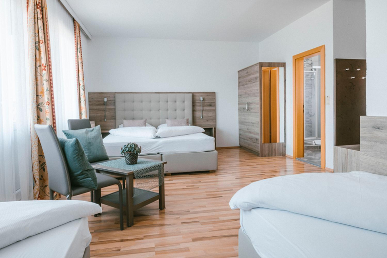 Bedroom 2, Hotel Johannes-Zeche, Neusiedl am See