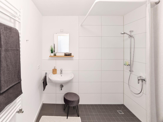 Others 3, Lexapartments Design Apartment Stuttgart Messe-Airport Tiefgarage, Esslingen