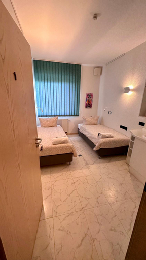 Bedroom 15