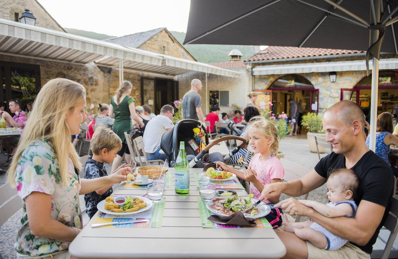 Food & Drinks 3, Camping RCN Val de Cantobre, Aveyron