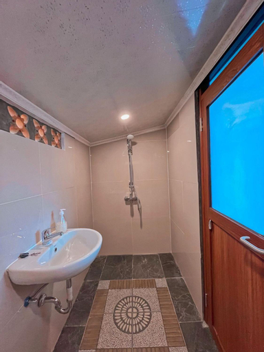 Bathroom 5