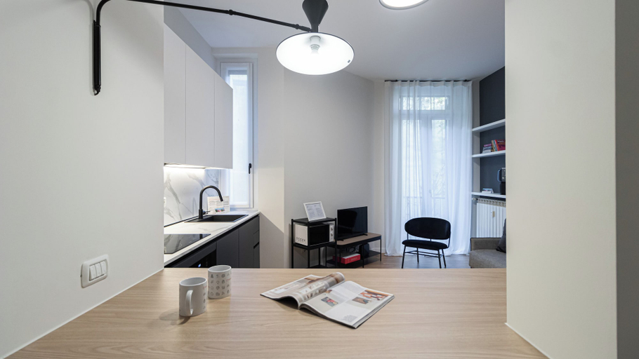 Others 4, Italianway - Cola Montano 29 B, Milano