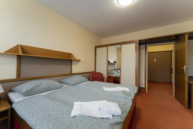 Others 4, Hotel Amco, Šumperk