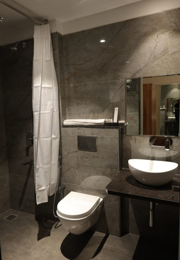 Bathroom 5, Hotel Varay Eco, Ujjain