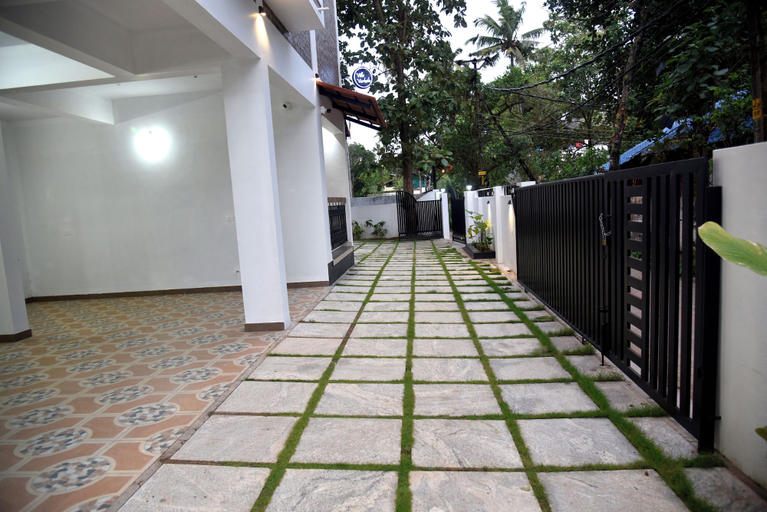 Others 5, Villa Varkala, Thiruvananthapuram