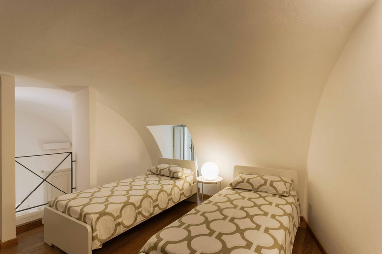 Bedroom 2, Seicentotufi, Matera
