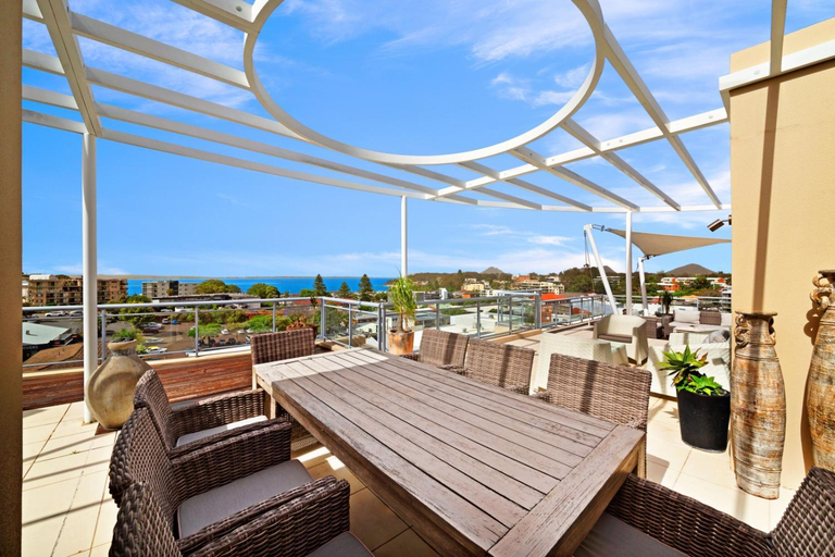 Food & Drinks 5, Cote D'Azur Resort, Port Stephens