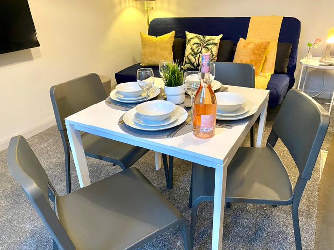 Dining Room 6