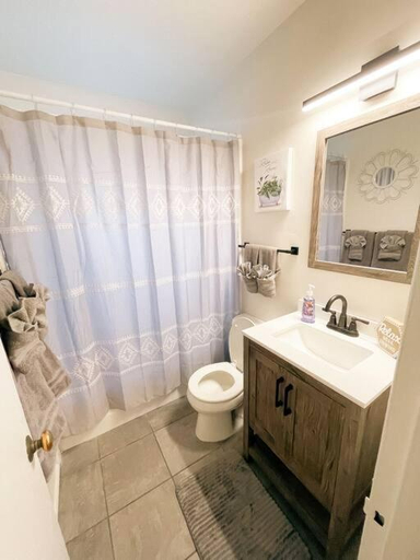 3, Pet Friendly! Private Casita in Nob Hill, Bernalillo