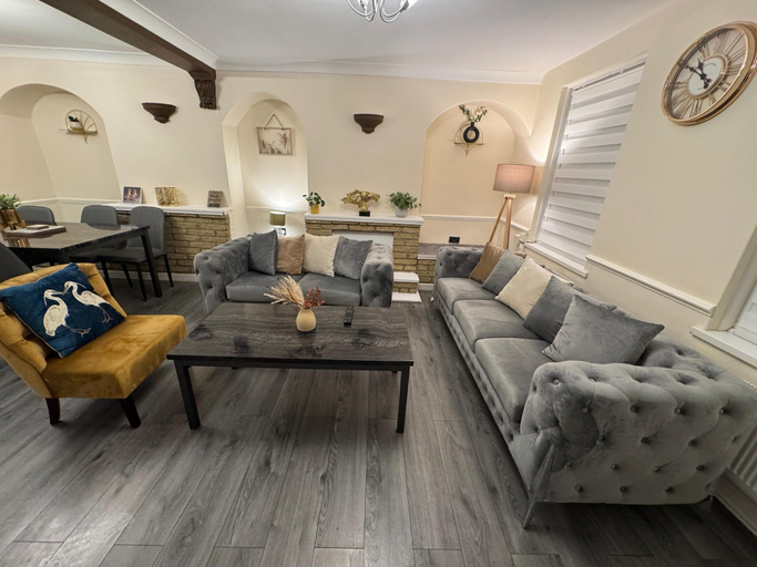 Others 4, 3BR House with Free WiFi All Over UK, London