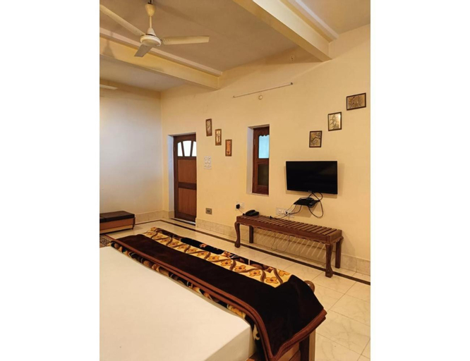 Others 4, The Bhawani Kothi, Churu, Churu