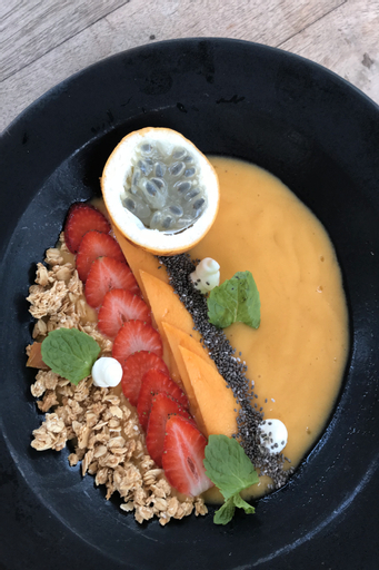 Food & Drinks 12