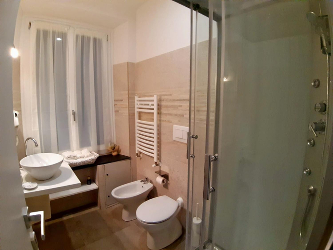 Bathroom 5