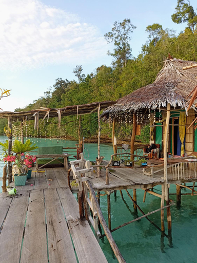 Others 2, Yenbainus homestay, Raja Ampat