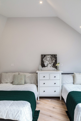 Bedroom 2, Modern Family Home in Kensington, London