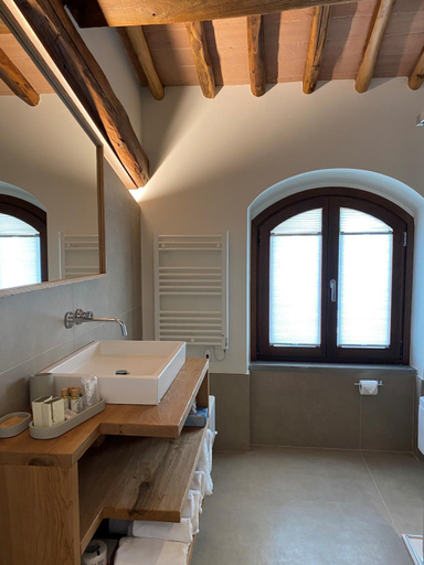 Bathroom 4, Tenuta Sovestro, Siena