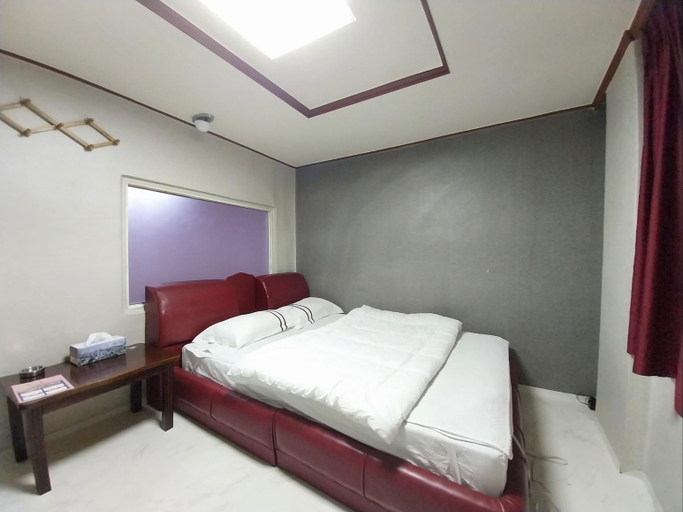 Bedroom 3, Busan Yeongdo Jade, Yeongdo
