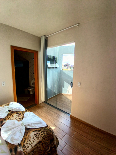 Others 2, Suite 04 - Avenida Hospedagem, São Thomé das Letras