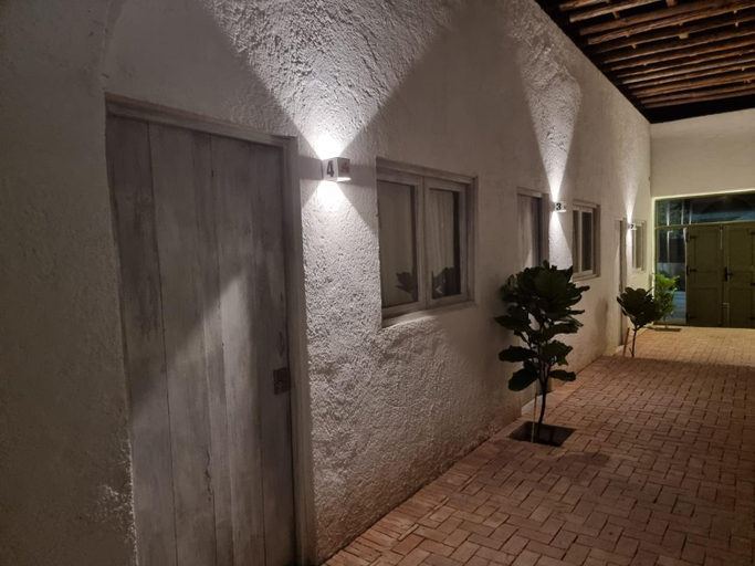 5, Huerto Don Antonio, Parras
