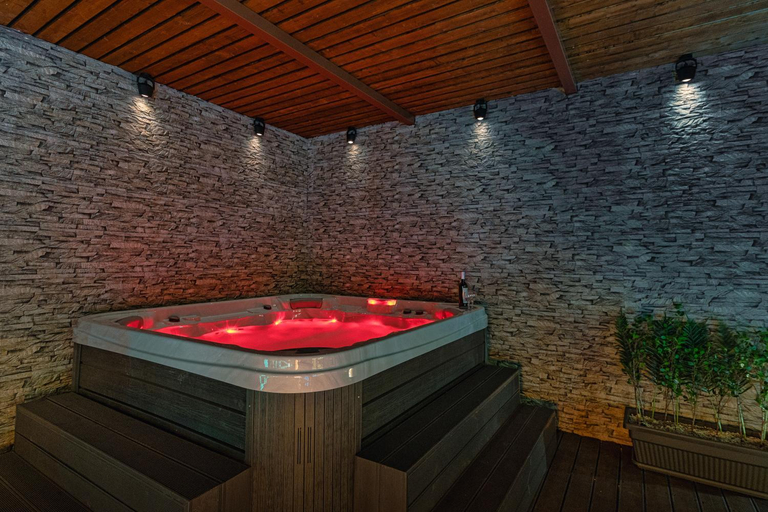 Hot tub 2, Maria's Luxurious Villa in Koskinou, South Aegean