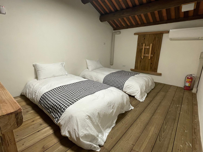 Bedroom 2, Sunshine Music Traditional Guesthouse, Kinmen