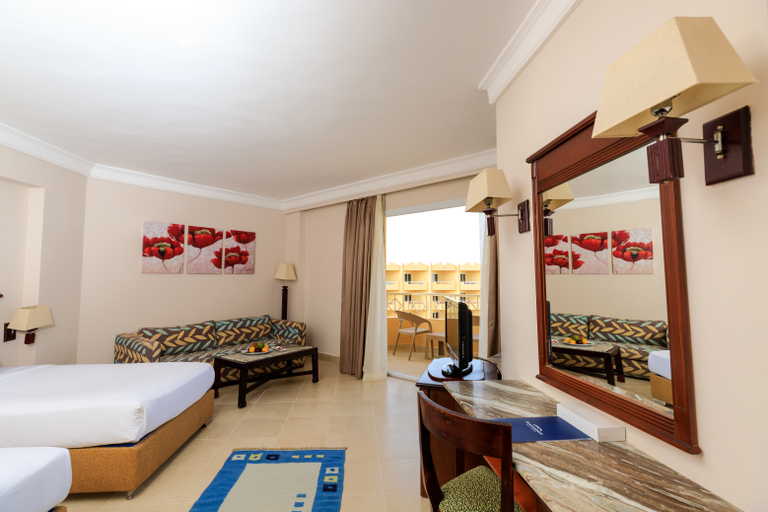 Bedroom 3, Amwaj Beach Club Resort, Safaja