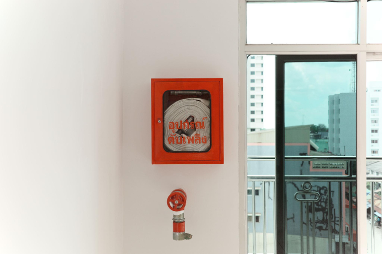 Others 5, Merlin Hotel, Su-ngai Ko Lok