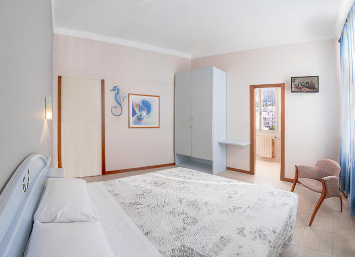 Bed, Villa Pozzi, Genova