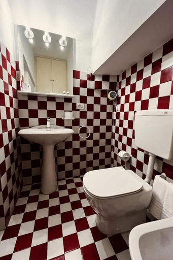 Bathroom 5, da mario in florence guesthause, Florence
