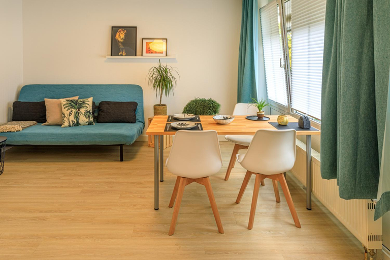 Others 3, High-quality apartments near Residence - parking space, Würzburg