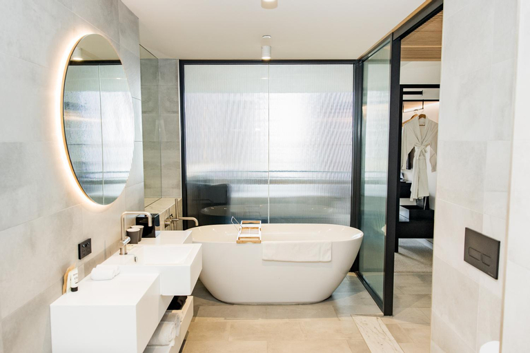 Bathroom 7