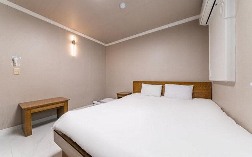 Bedroom 4, Cheorwon Pares, Cheorwon