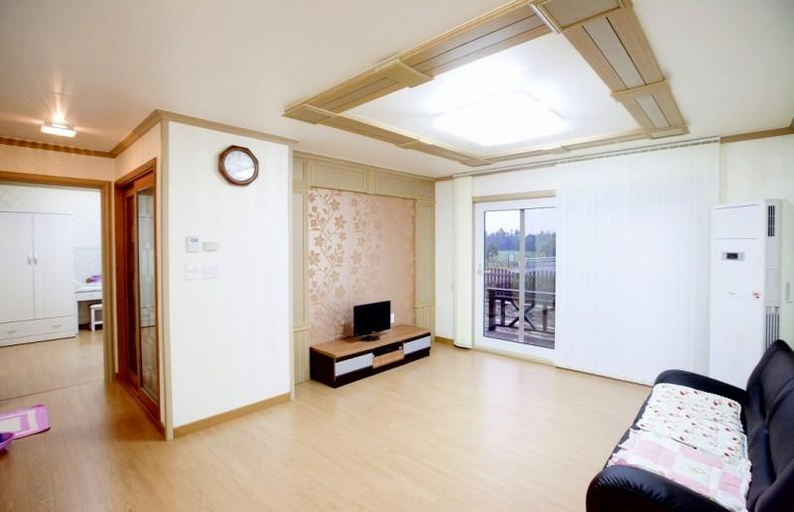 Others 3, Seoguipo Lucky Clover Pension, Seogwipo