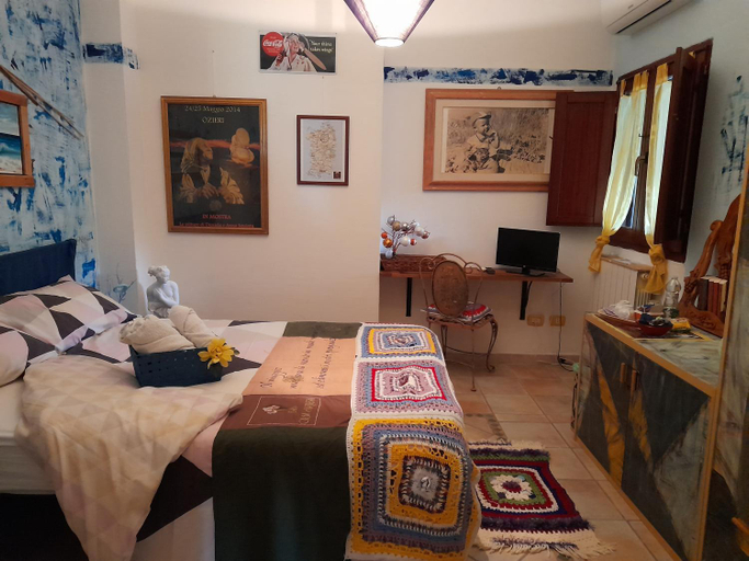 Others 4, Casa d' Artista B&B, Sassari