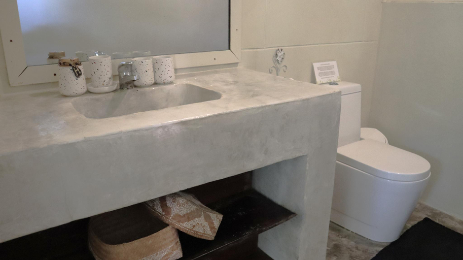 Bathroom 3, Sleepy Gypsea Villa Siargao Swell, General Luna