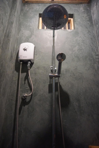 Bathroom 5, Hiraya Surf Hostel, General Luna