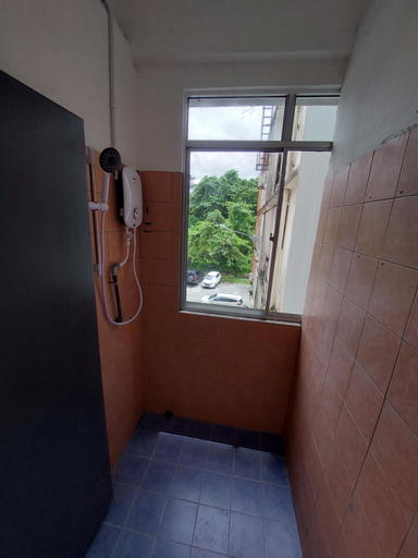Bathroom 3, Swanling Kuching, Kuching