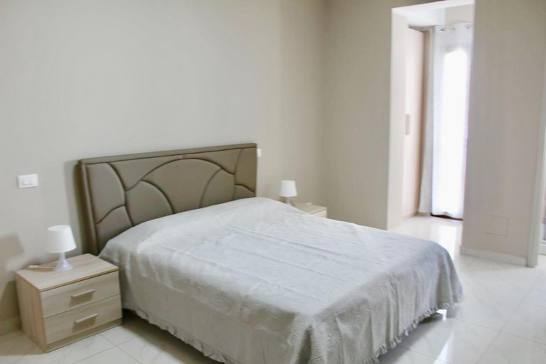 Others 5, elegance b&b, Cosenza