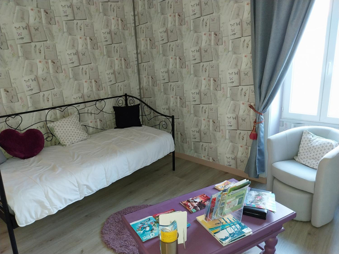 Bedroom 2, Chambre d hote les frangins, Vendée