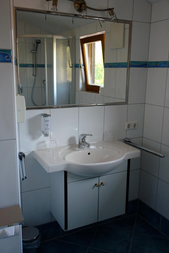 Bathroom 5, Hotel Gamshof, Kitzbühel