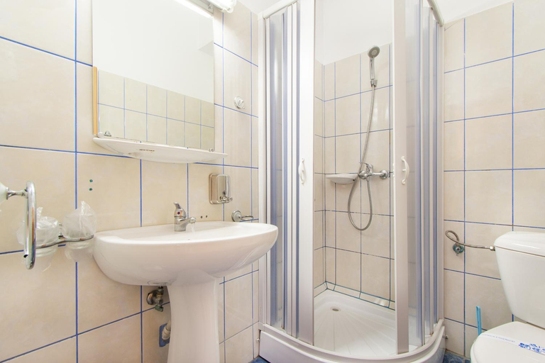 Bathroom 3, Motel Blue River Calimanesti, Calimanesti